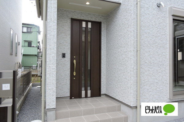 4LDK House in Koshigaya with Rooftop Balcony - Thumbnail 2