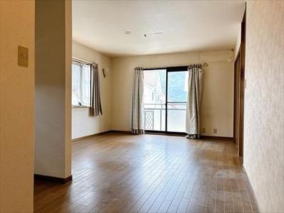 3LDK House for Sale in Asakita Ward, Hiroshima — Image 4, Asakita, Hiroshima