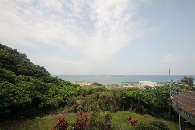 Oceanview Shop-Residence in Nanjo City, Okinawa - Thumbnail 3