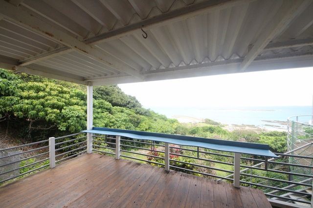 Oceanview Shop-Residence in Nanjo City, Okinawa - Thumbnail 2