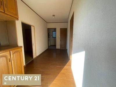 4SLDK House in Kinokawa with 3 Parking Spaces — Image 3, Kinokawa, Wakayama