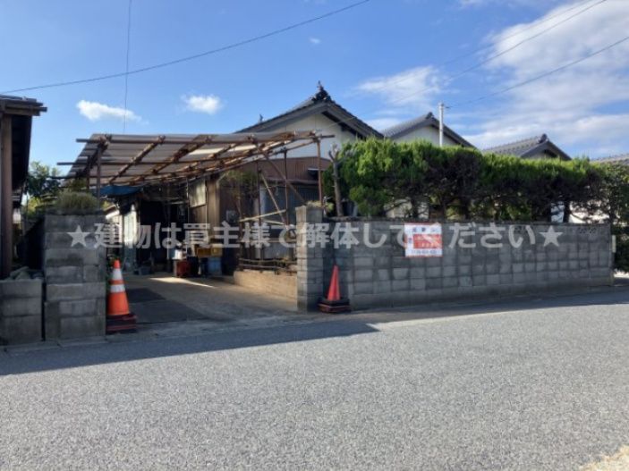 Land with Old House for Sale in Yonago, Tottori - 423 sqm - Thumbnail 2