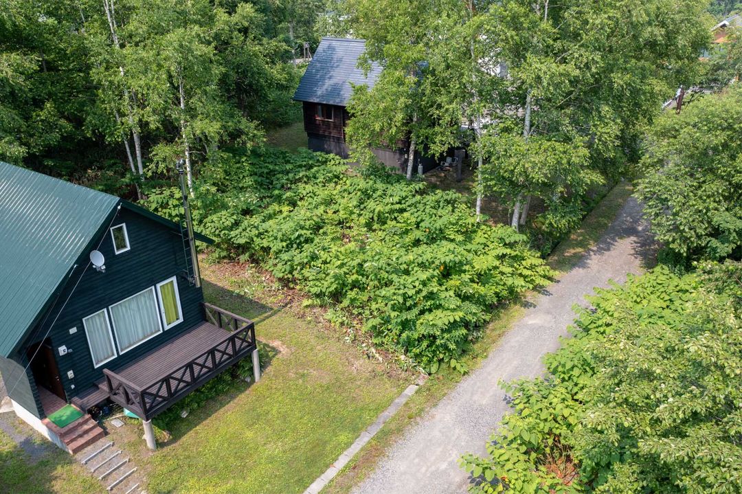 Land for Sale in Higashiyama, Niseko, Hokkaido - 387 sqm - Thumbnail 2