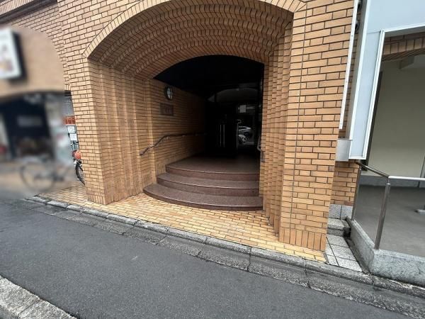 Sun Mansion Marutamachi 3LDK in Kyoto Nakagyo Ward - Thumbnail 2