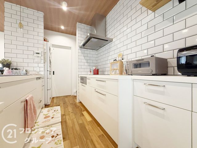 4LDK Detached House for Sale in Himeji, Hyogo - Thumbnail 2