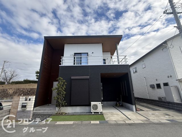4LDK Detached House for Sale in Himeji, Hyogo - Main Image