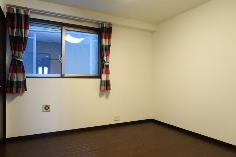 4LDK Apartment for Sale in Toyama City with 2022 Renovations - Thumbnail 4
