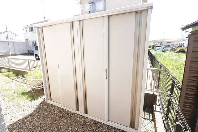 4LDK House in Tsukuba with Solar Panels and Garden - Thumbnail 2