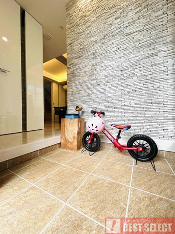 3LDK 92.6m² House for Sale in Setagaya, Tokyo - Thumbnail 2