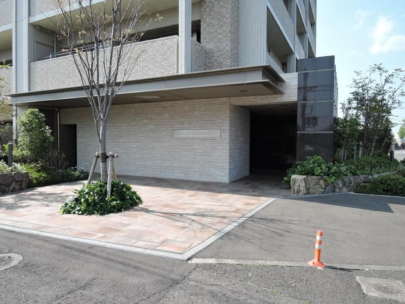 2LDK Apartment for Sale in Miyazaki City - 61.12 sqm - Thumbnail 2