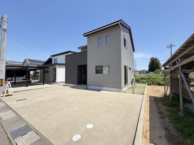 4LDK Modern House for Sale in Komatsu, Ishikawa - Thumbnail 3