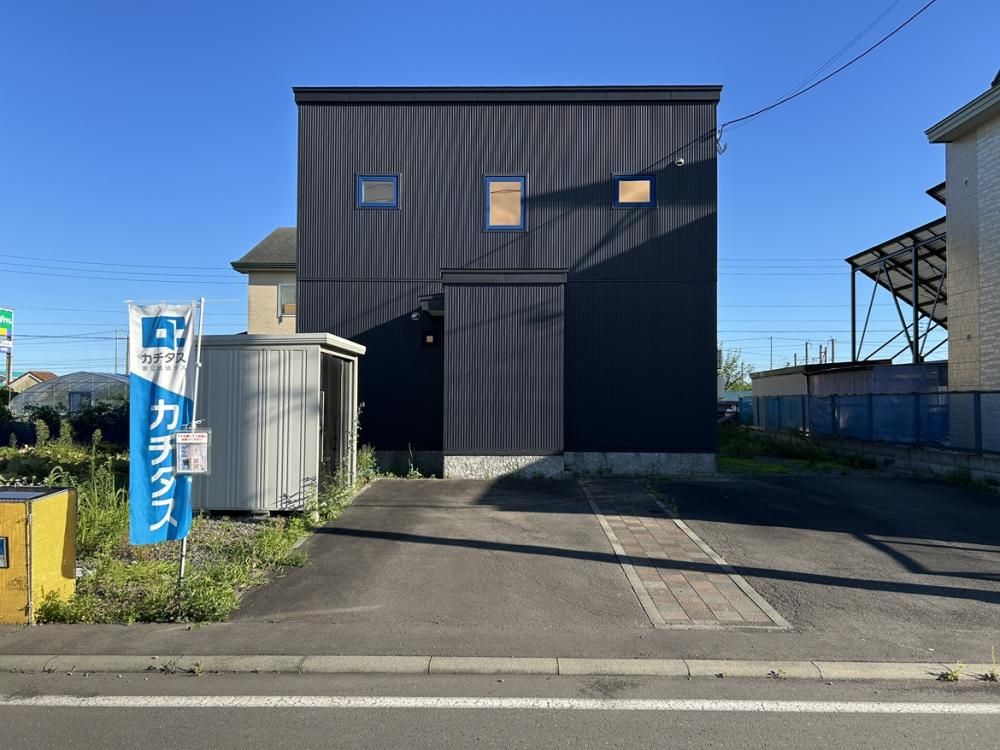 Renovated 3LDK House in Tomakomai, Hokkaido - Thumbnail 3
