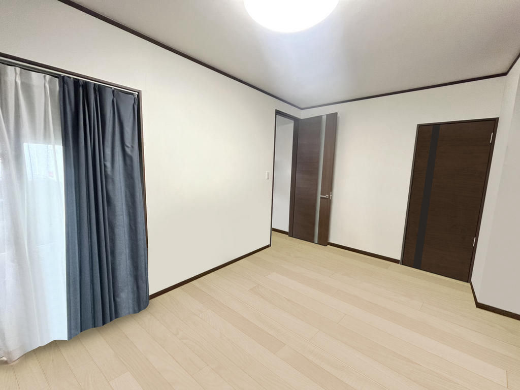 3SLDK House in Yao City with Skip-Floor Design - Thumbnail 4