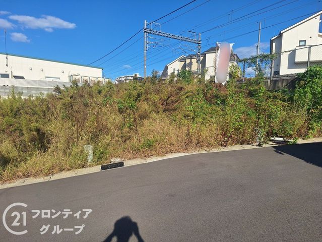 Land for Sale with Building Conditions in Uji, Kyoto - Thumbnail 2