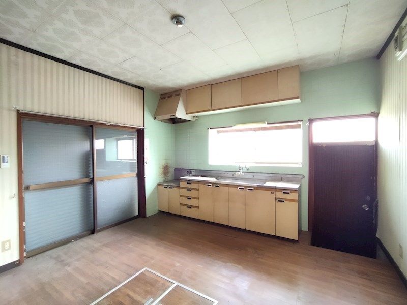 5DK Single-Story House for Sale in Nōgata, Fukuoka - Thumbnail 4