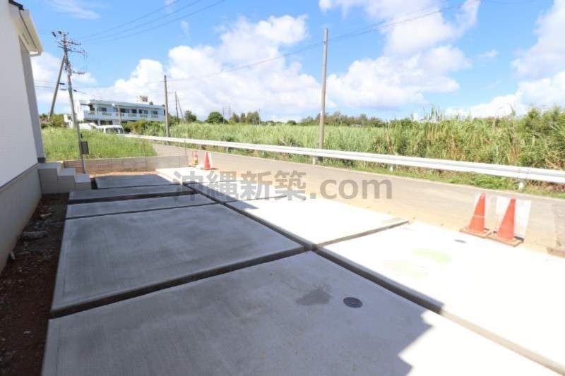 New 4LDK House with Parking for 4 in Kintown, Okinawa - Image 11