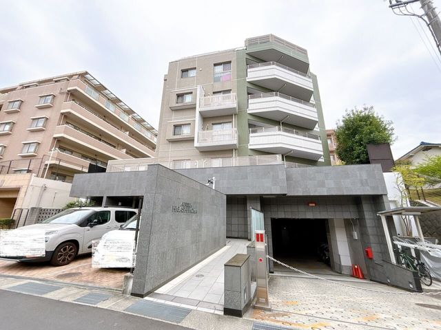 4LDK Apartment Near Higashi-Ikoma Station in Nara - Thumbnail 2