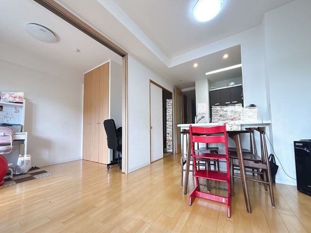 4LDK Apartment Near Higashi-Ikoma Station in Nara - Thumbnail 4