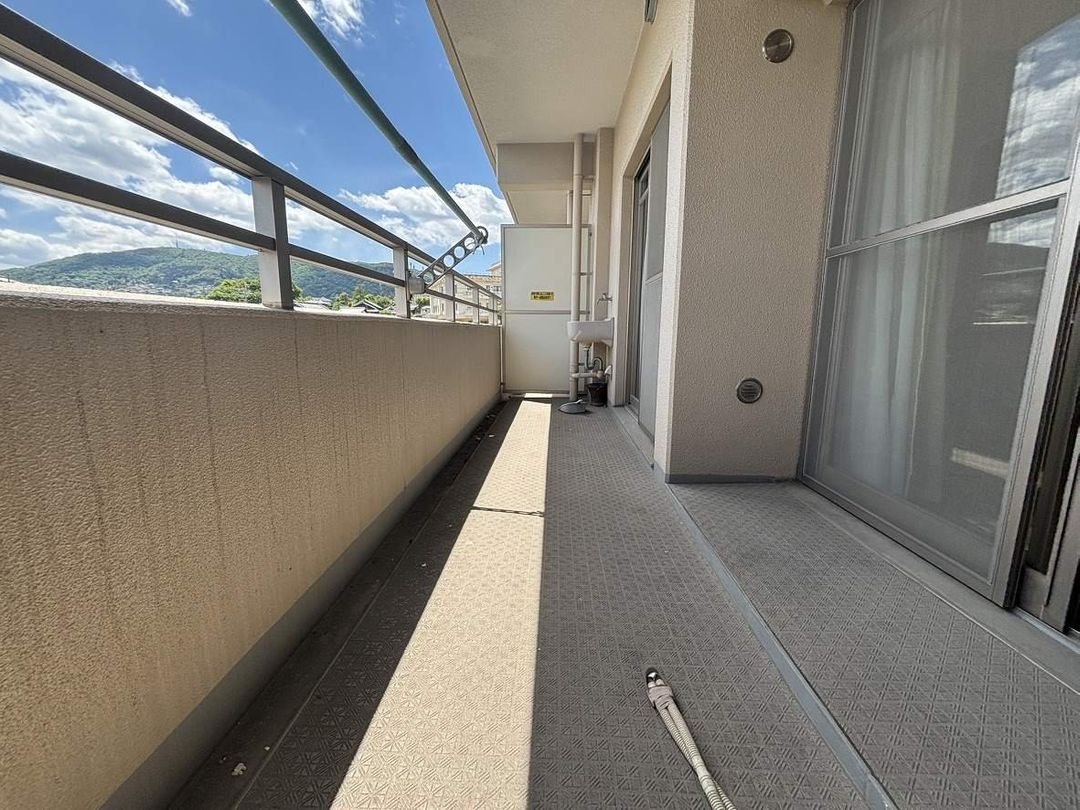 3LDK Apartment for Sale in Ikoma City, Nara - 73.71 sqm - Thumbnail 3