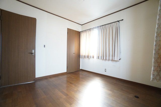 Renovated 4LDK House in Sasebo with 4 Car Parking - Thumbnail 4