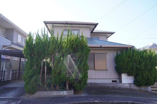 Renovated 4LDK House in Sasebo with 4 Car Parking - Thumbnail 2