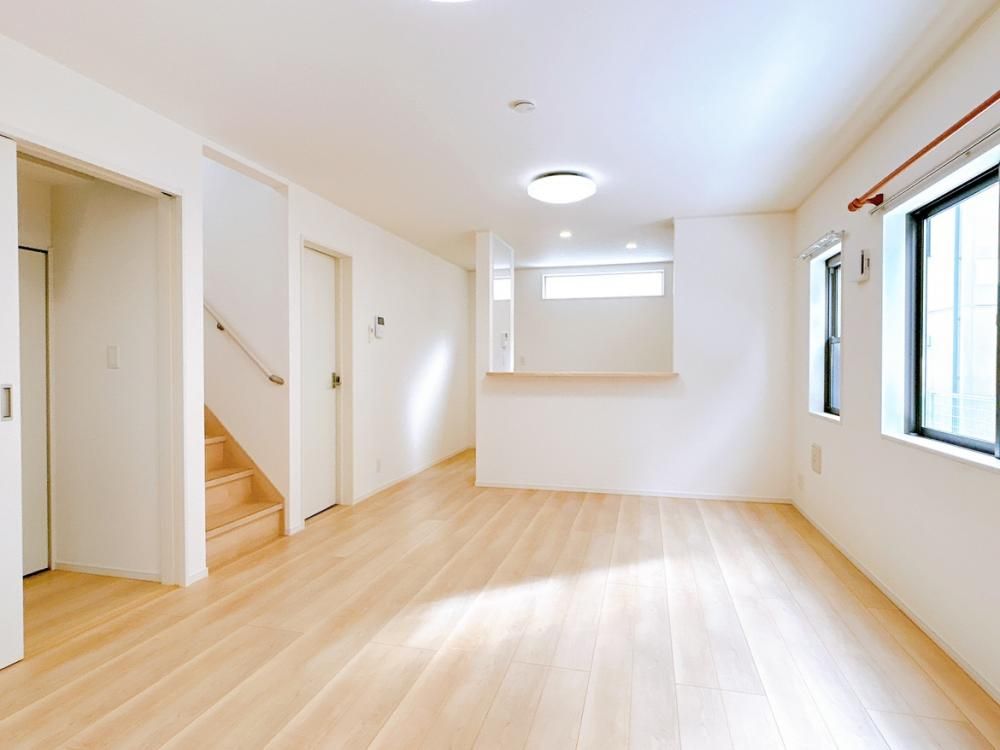 Renovated 2020 4LDK House in Kahoku, Ishikawa with Warranties - Thumbnail 3