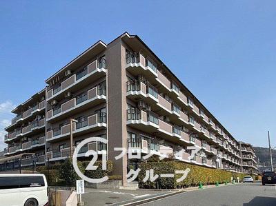 Spacious 3LDK Apartment Near Mimurodo Station in Uji — Image 4, Uji, Kyoto