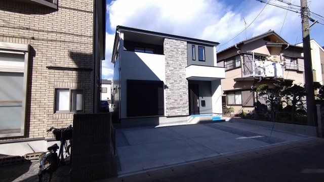 New 4LDK House for Sale in Koshigaya, Saitama - Thumbnail 3