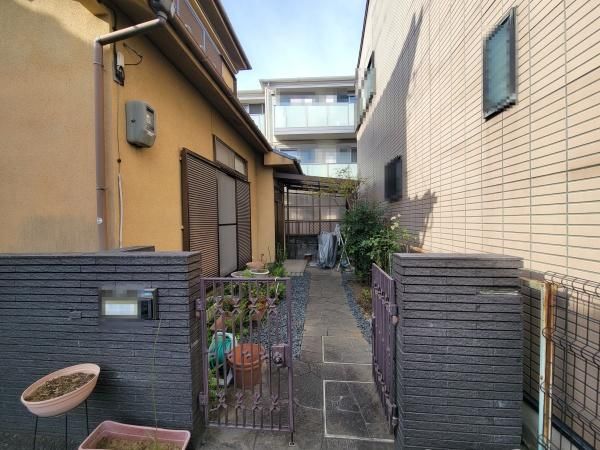 5DK House for Sale in Jōyō City, Kyoto with Garden - Thumbnail 2