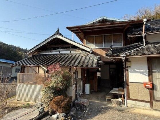9LDK Farmhouse with Land for Sale in Maniwa, Okayama - Thumbnail 4