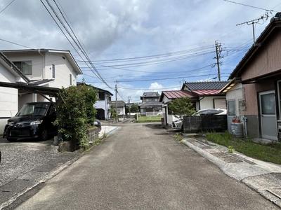 Renovated 3LDK House in Nichinan with Parking for 3 Cars — House, Nichinan, Miyazaki