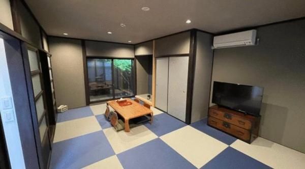 Kyoto Terrace House for Sale with Guest House Operation - Thumbnail 3