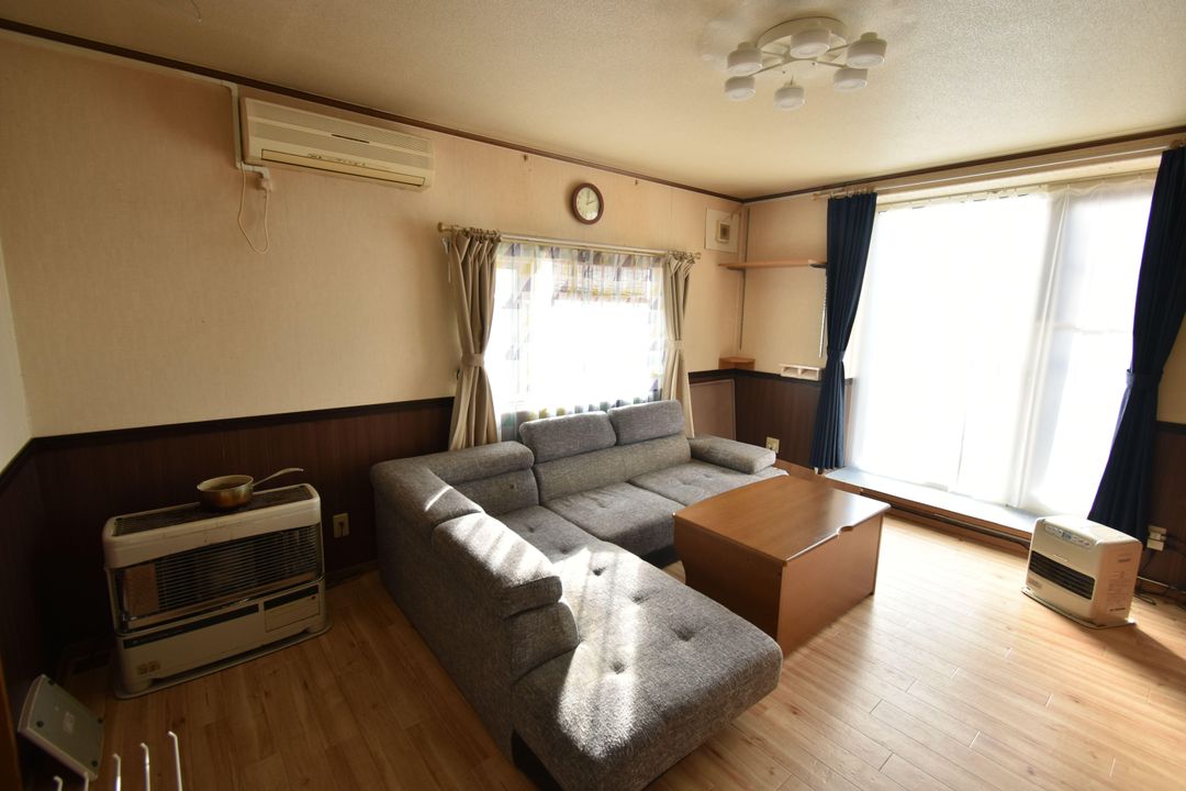 4LDK House in Sapporo Minami Ward with 4 Parking Spaces - Thumbnail 4