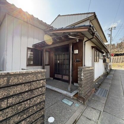 Traditional House for Sale in Oyabe, Toyama - 218 sqm on 339 sqm Land - Thumbnail 2