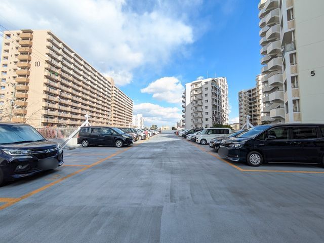 3LDK Apartment in Nishinomiya with South Balcony - Thumbnail 2