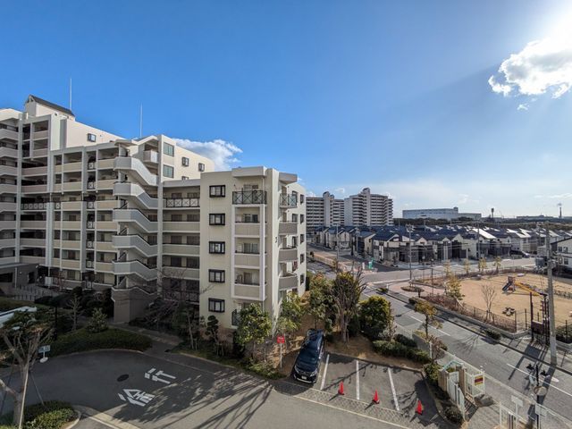 3LDK Apartment in Nishinomiya with South Balcony - Thumbnail 3