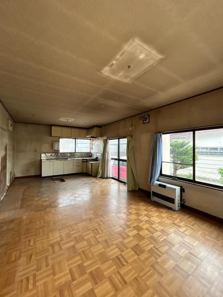 Renovated 4LDK House in Fukushima City with Warranty - Thumbnail 4