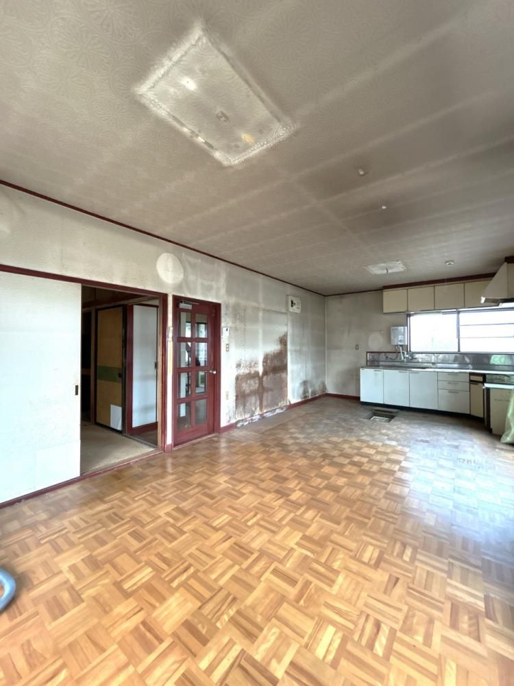 Renovated 4LDK House in Fukushima City with Warranty - Image 1