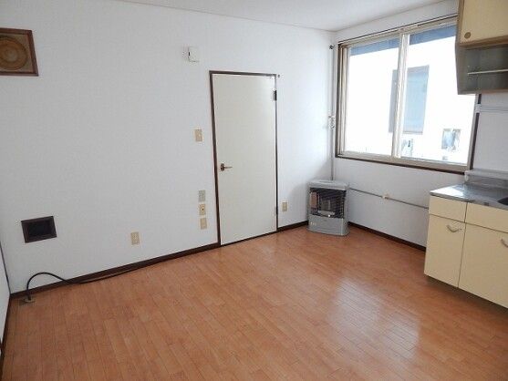 2DK Rental Apartment Near Kotoni Station in Sapporo - Thumbnail 4