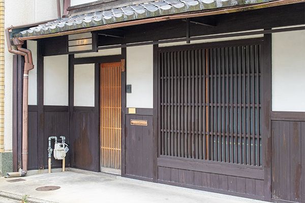 Traditional Kyoto Machiya Near JR Enmachi Station - Thumbnail 2