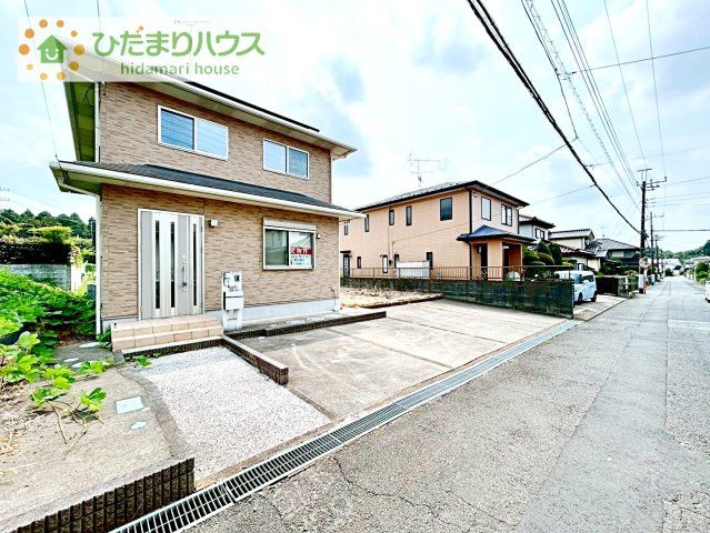 4LDK Family House in Ushiku, Ibaraki with Parking - Thumbnail 2