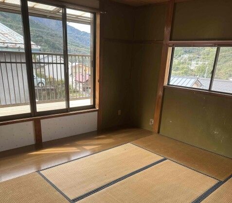 4DK Wooden House for Sale in Agematsu, Nagano - Thumbnail 2