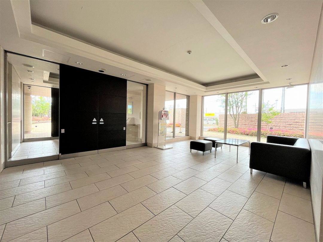 15th Floor 3LDK Apartment for Sale in Matsumoto, Nagano - Thumbnail 2