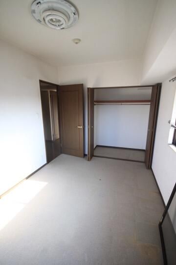 4LDK Apartment in Takamatsu with Balcony - Thumbnail 4