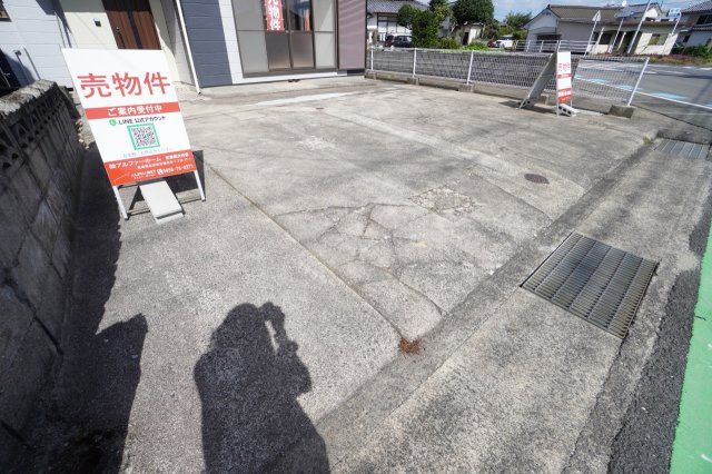 Renovated 5LDK House in Isahaya with 3 Car Parking - Thumbnail 3
