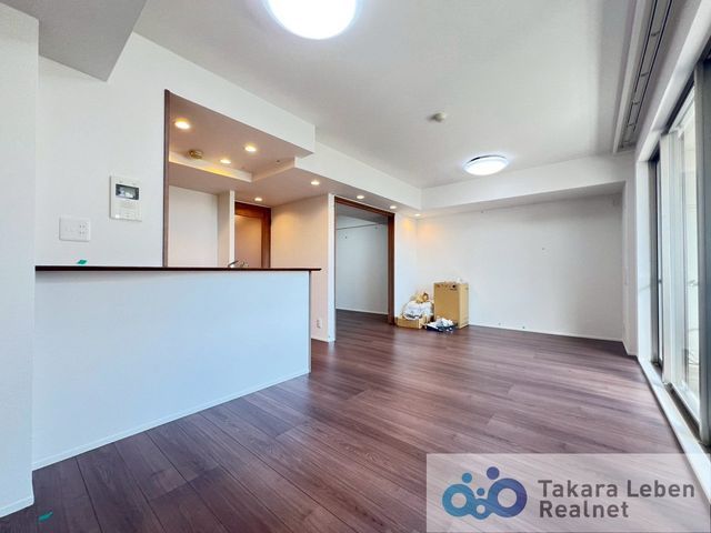 Renovated 3LDK Apartment in Sereno La Vita Kochimachi, Sendai - Thumbnail 3