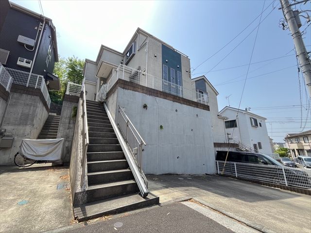 4LDK House in Yokohama's Sumiyoshidai with Balcony Views - Thumbnail 3