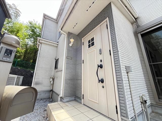 4LDK House in Yokohama's Sumiyoshidai with Balcony Views - Thumbnail 2