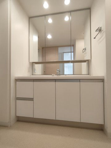 2LDK Apartment in Renosu Funabori Bright Tower, Edogawa - Thumbnail 4