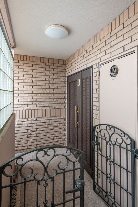 Spacious 4LDK Condo Near Hirano Shrine & Kinkaku-ji, Kyoto - Thumbnail 3